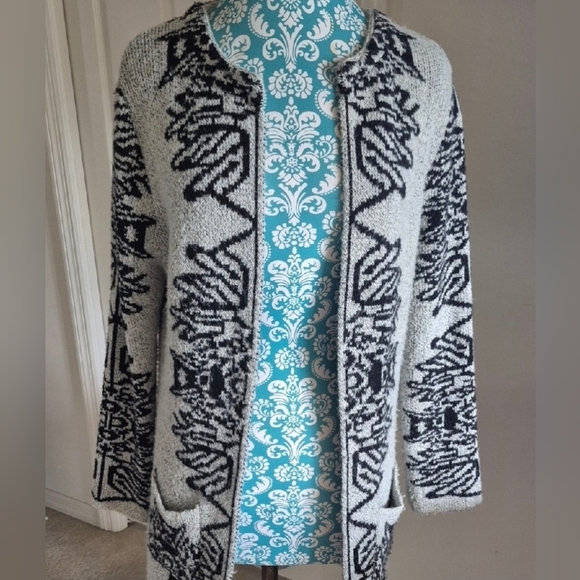 Long sweater - Picture 2 of 7